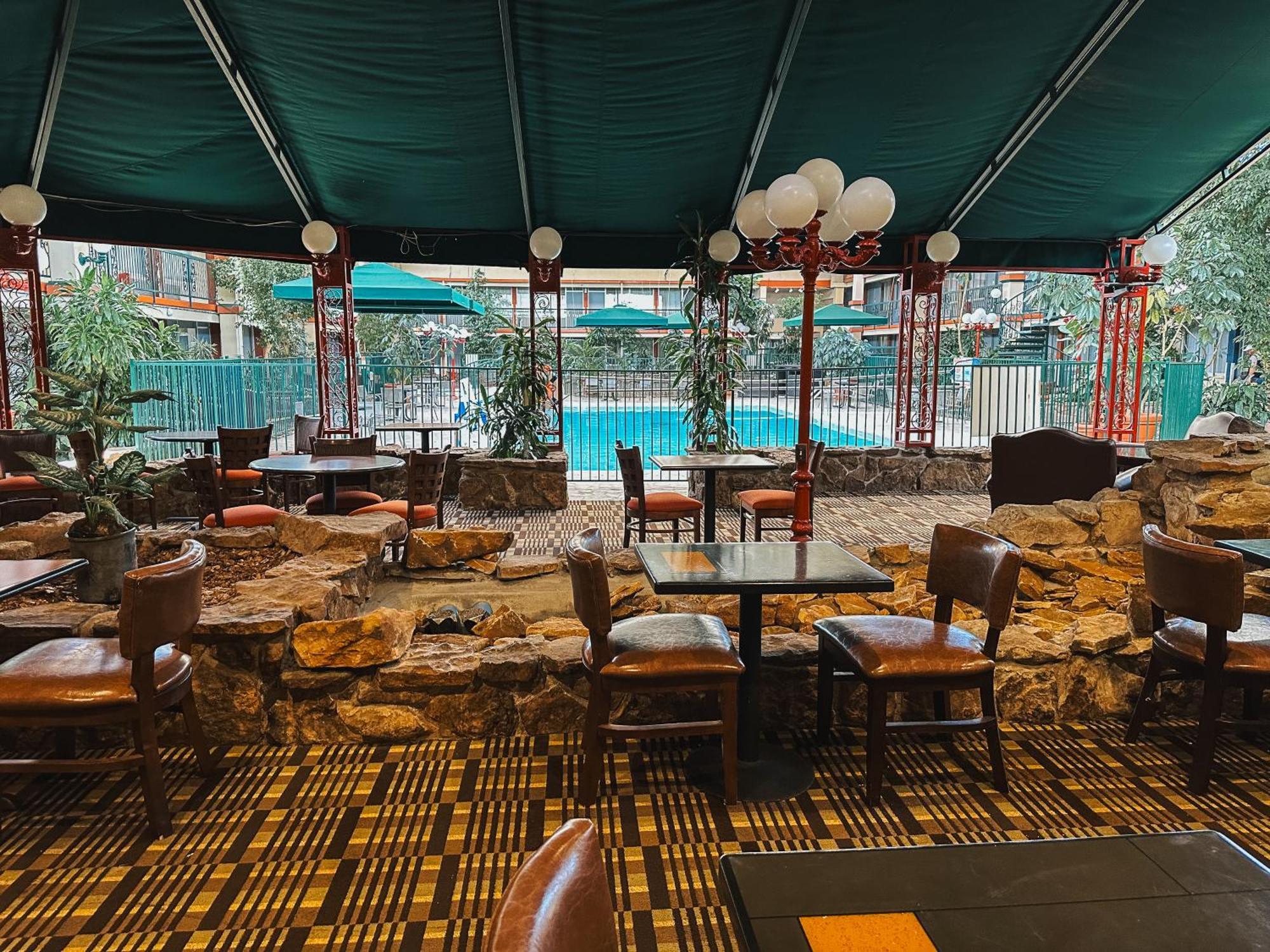 Clarion Inn Fort Collins Exterior photo