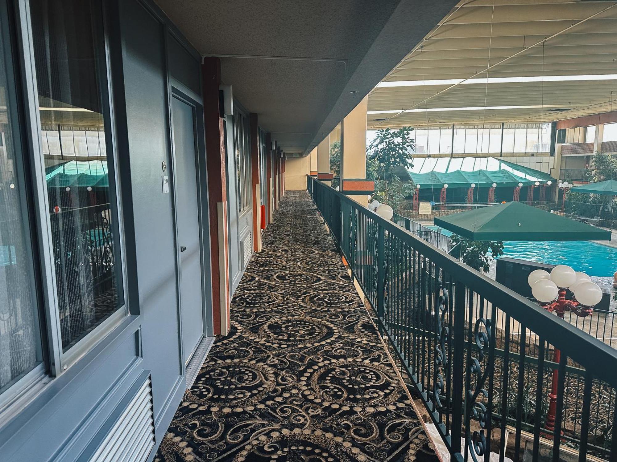 Clarion Inn Fort Collins Exterior photo
