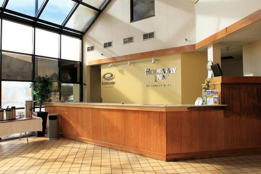 Clarion Inn Fort Collins Exterior photo